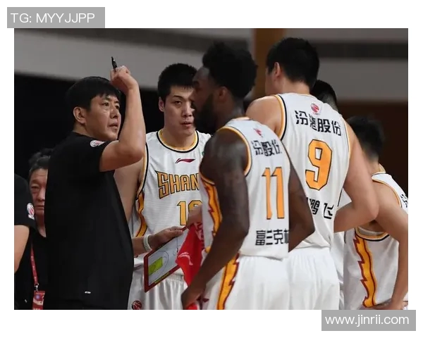 2018年CBA山东队对阵四川队精彩比赛录像回顾与分析