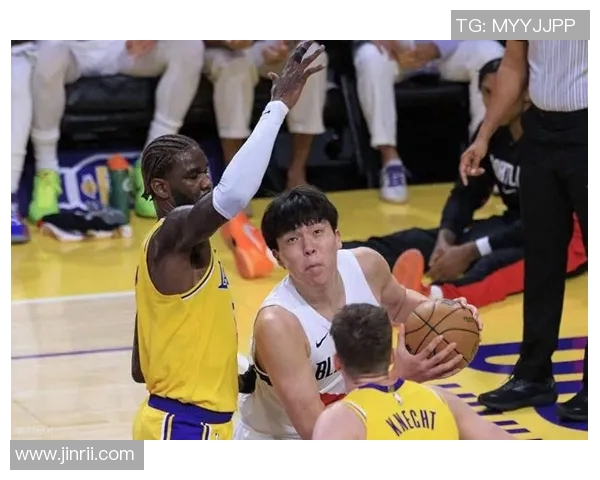 开拓者与雷霆精彩对决视频直播及赛后录像回放全程回顾